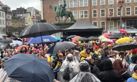 Altweiber: Ordnungsamt und Feuerwehr ziehen positive Bilanz