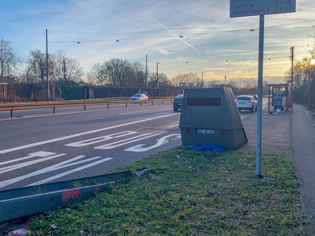 Enforcement-Trailer aus Richtung Innenstadt © LB / Olaf Oidtmann