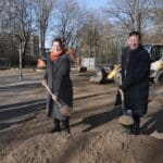 Spatenstich für neue Sportfläche in Hassels