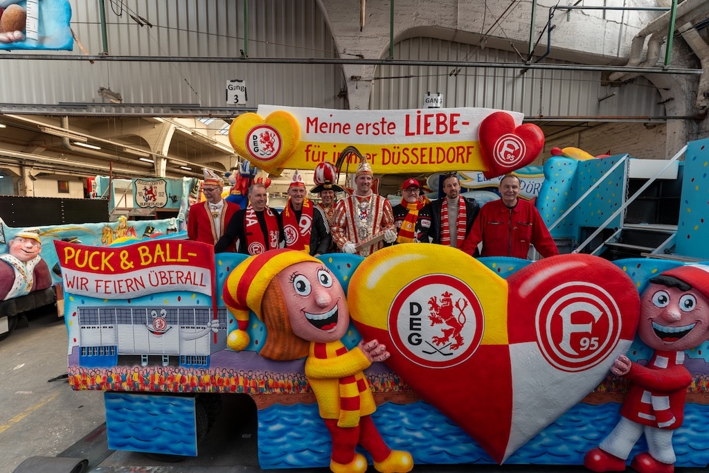 v.l. Uwe Willer, Andreas Niederberger, Axel Bellinghausen, Frank Ebert, Prinz Prinz Marcus I.,Rick Amann, Björn Borgerding und Jaques Tilly © LB / Olaf Oidtmann