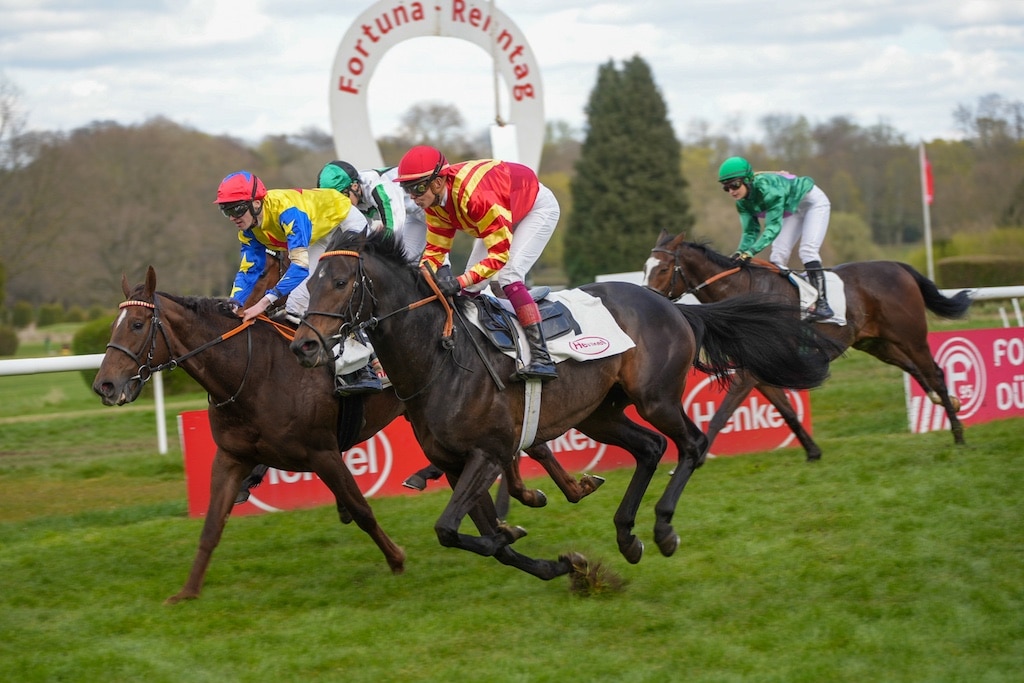 Best Lightning siegt unter Michaela Malacova im Preis der Fortuna © LB / Olaf Oidtmann