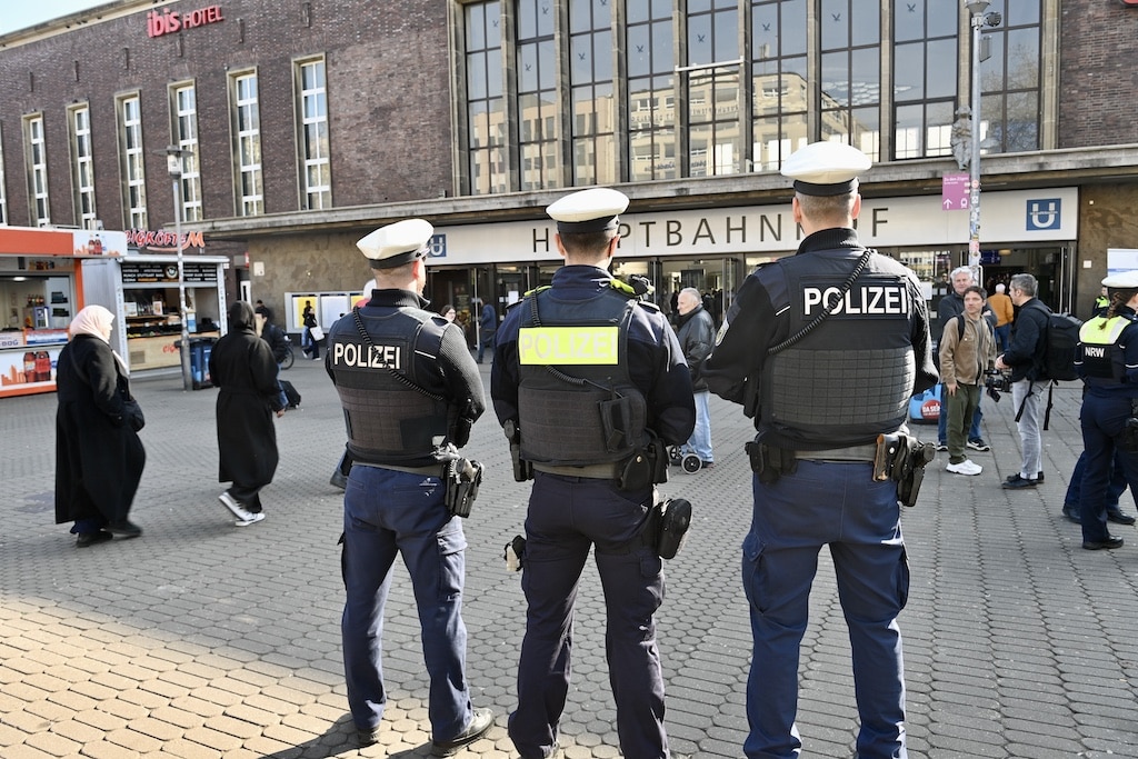 Bundespolizei am Hauptbahnhof im Einsatz © Lokalbüro