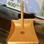 Goldene Besen für Engagement gegen Müll – Stadt ruft zum Dreck-weg-Tag auf