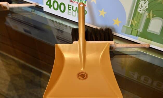 Goldene Besen für Engagement gegen Müll – Stadt ruft zum Dreck-weg-Tag auf