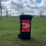 Düsseldorf rüstet auf: Mehr als 400 Saisontonnen für Parks und Rheinufer