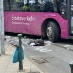 83-Jährige stirbt nach Busunfall in der Stadtmitte