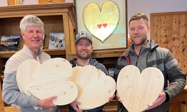 80 Herzen aus den Alpen: Filzmoos beschenkt UNICEF zum runden Geburtstag