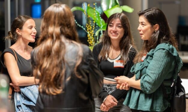 Initiative gegen Datenlücke: Düsseldorfer Kooperation stärkt Frauen in der Künstlichen Intelligenz