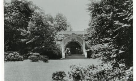 Farben, Fliesen, Fragen: Das Majolikahäuschen kehrt ins Gedächtnis der Stadt zurück