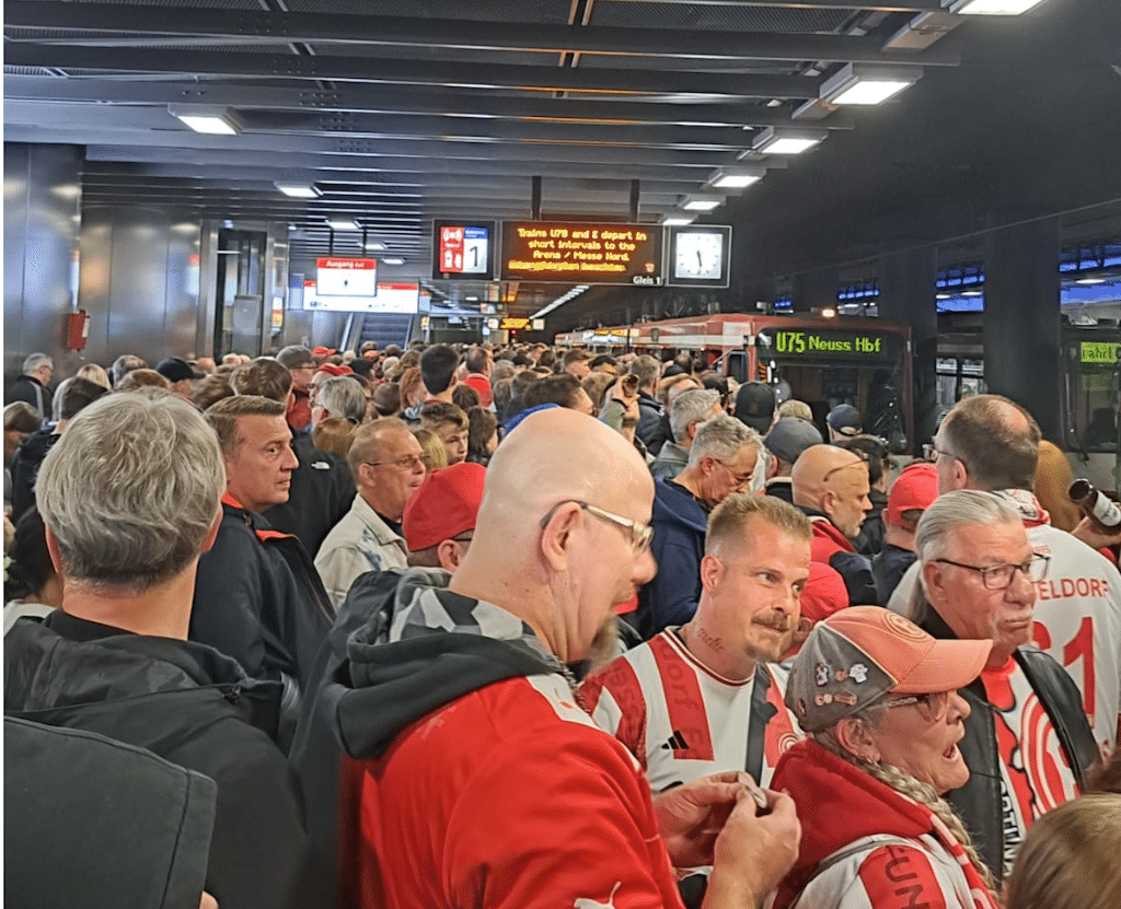 Chaos am Düsseldorfer Hauptbahnhof © Lokalbüro