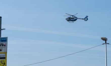 Großeinsatz am Rhein: „Ertrinkender“ entpuppt sich als Angler – Fische wohl teuer erkauft