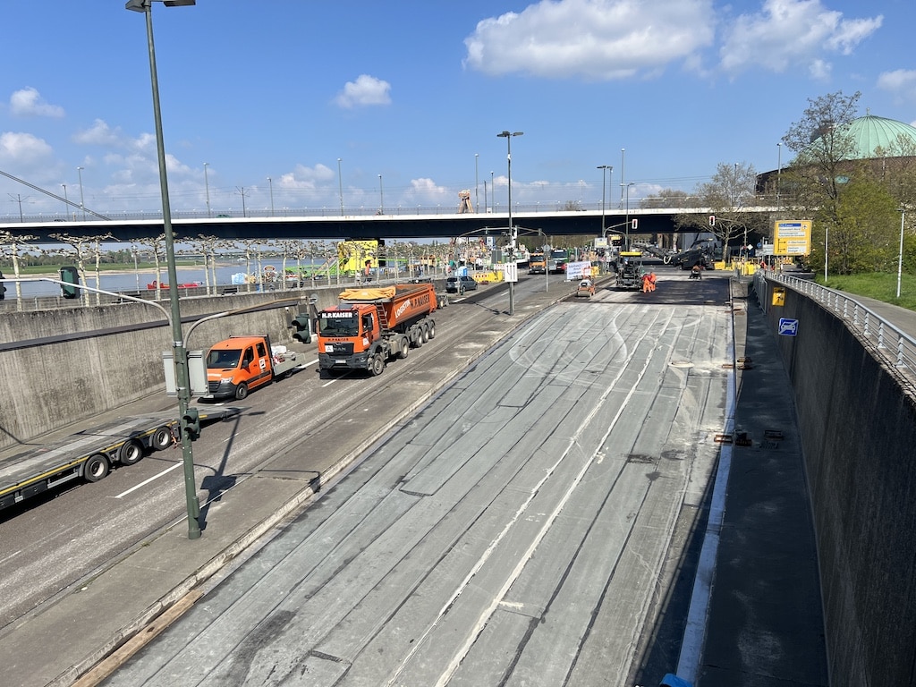 Ein- und Ausfahrt Rheinufertunnel am Tonhallenufer © Lokalbüro