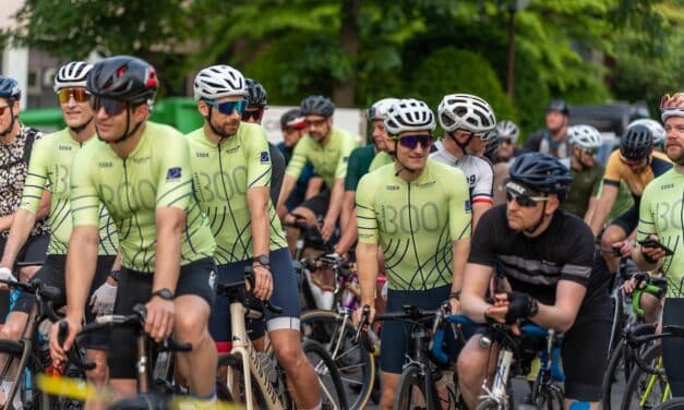 Fast 760 Radsportler absolvieren Düsseldorfer Radmarathon bei 30&nbsp;Grad
