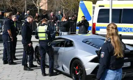 Polizei kontrolliert Tuning- und Poserszene in Gerresheim – mehrere Strafanzeigen