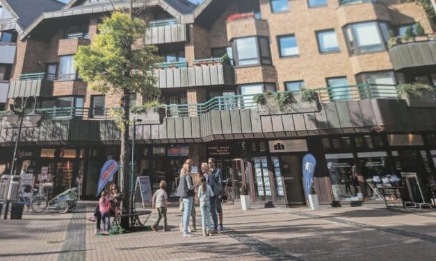 Fiesta auf der Piazza in Kaiserswerth