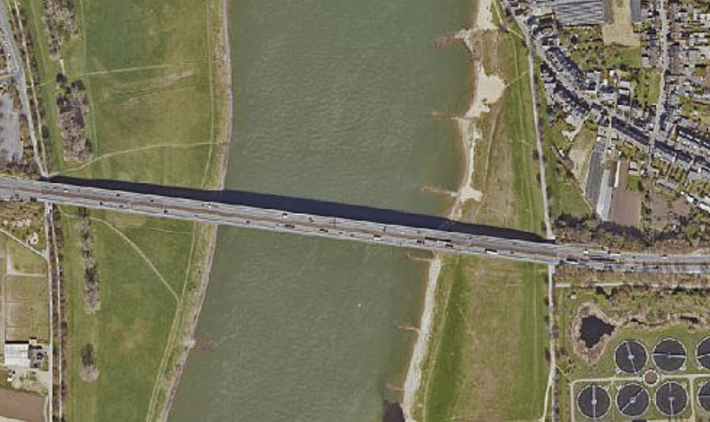Luftbild der Joseph-Kardinal-Frings-Brücke © Landeshauptstadt Düsseldorf