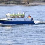 Diebe im Hafenbecken gestellt – Boot im Schlick steckengeblieben