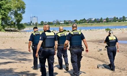 Badeverbot-Kontrolle am Rheinufer: Mann mit offenem Haftbefehl im Wasser gestellt