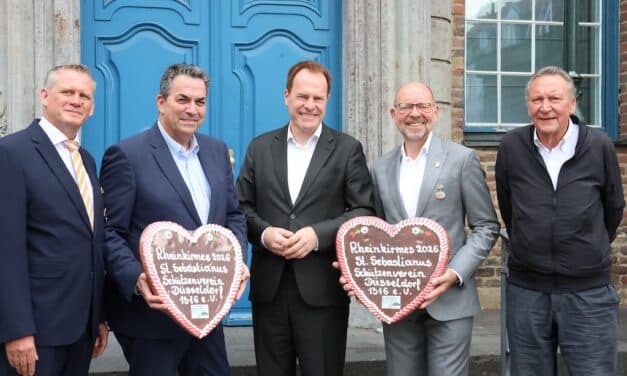 Rheinkirmes: Hollywoodikone wird Teil der Drohnenshow