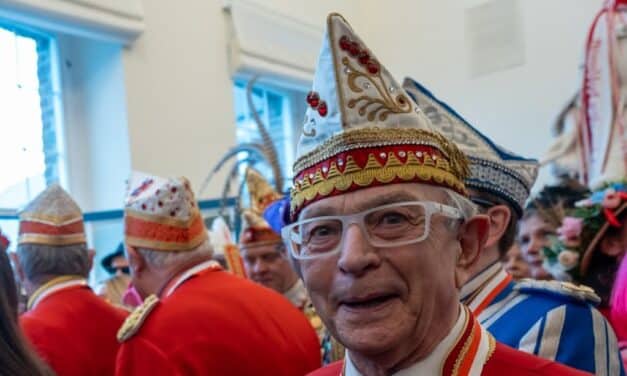 Hans-Peter Suchand übergibt CC-Presseamt an Peter Dietlmaier