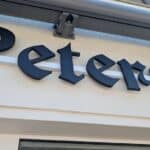 Peters eröffnet in Angermund