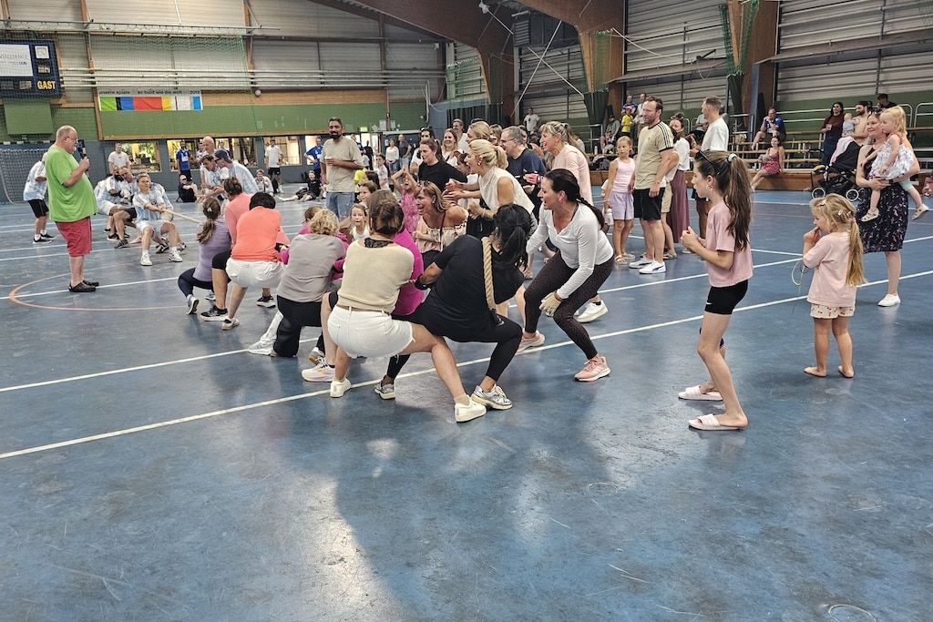 Das Tauziehen manifestiert sich als fester Programmpunkt beim Sommerfest im TVA © Winfried Raffel, TVA-Pressewart
