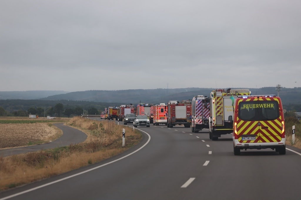 Anfahrt der Kräfte nach Düren © Feuerwehr Düsseldorf