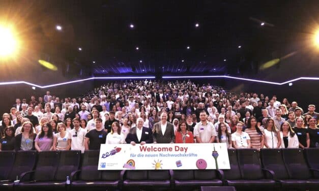 Welcome Day in Düsseldorf: 423 neue Nachwuchskräfte starten bei der Stadtverwaltung