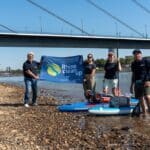 Mit dem SUP-Board für einen sauberen Rhein