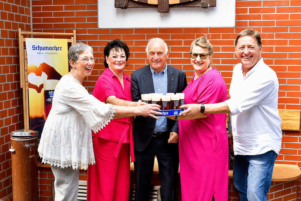 v.l.Hildegard Dahmen, Karin Houck, Manfred Castor, Thea Ungermann und Stefan Drüppel © Lokalbüro