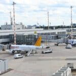 Flughafen Düsseldorf: Erweiterungsantrag geht in überarbeiteter Fassung in die Offenlage Bezirksregierung Düsseldorf legt geänderte Unterlagen zur Kapazitätserweiterung ab dem 2. September öffentlich aus
