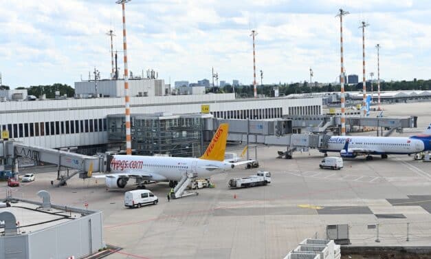 Flughafen Düsseldorf: Erweiterungsantrag geht in überarbeiteter Fassung in die Offenlage Bezirksregierung Düsseldorf legt geänderte Unterlagen zur Kapazitätserweiterung ab dem 2. September öffentlich aus