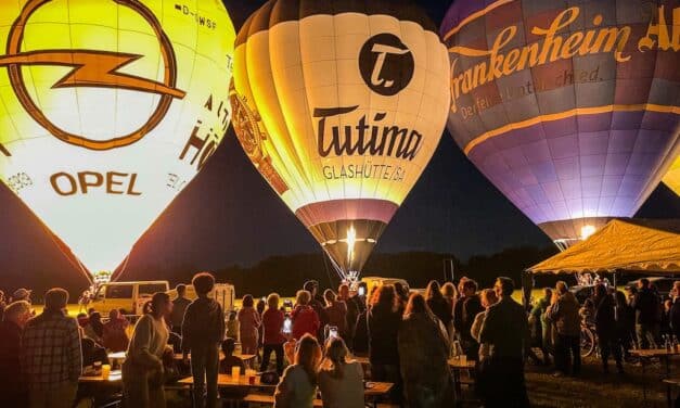 Flugplatzfest auf der Wolfsaap: Aero-Klub lädt zu Rundflügen und Ballonglühen ein