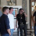 Johnny Depp besucht Schloss Benrath – Vorab-Blick auf seine eigene Kunst