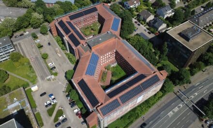 Photovoltaikanlage auf dem Technischen Rathaus spart der Stadt rund 70.000 Euro im&nbsp;Jahr