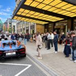 Fünf Millionen Euro auf der Kö: Dieser Bugatti löste vor dem Breidenbacher Hof einen Carspotter-Auflauf aus