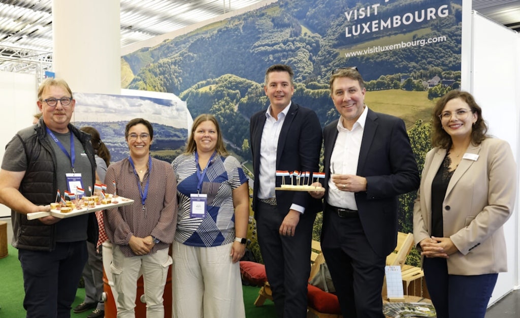 Lex Delles, Minister für Wirtschaft, KMU, Energie und Tourismus des Großherzogtums Luxemburg (3. von rechts) besuchte auf der Messe auch den Luxemburg-Stand in der Halle 7.©Messe Düsseldorf/ctillmann 
