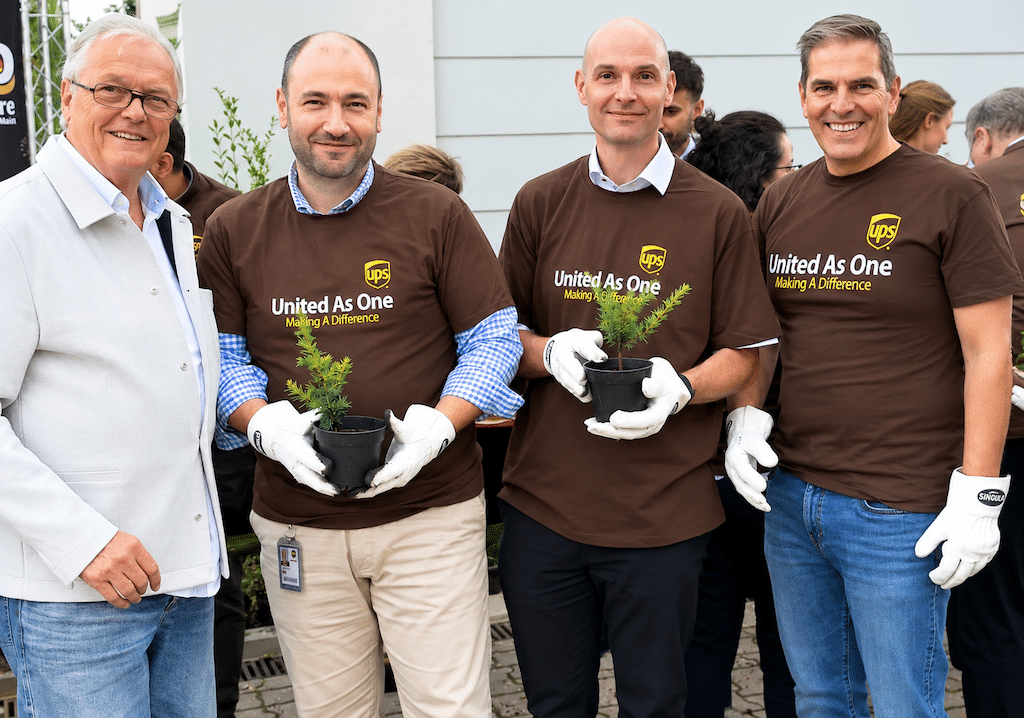 v.l.n.r.Unicef Komitee-Mitglied und Partner von UPS Heribert Klein,   UPS  Deutschland-Österreich und Schweiz-Präsident BURAC KILIC, 
ANDRE STEIN, HRPB-Director Germany, Austria, Schweiz und JOCHEN MÜLLER, President Human Resources UPS International © Lokalbüro