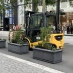 Schadowstraße erhält weitere Pflanzkübel für mehr Sicherheit