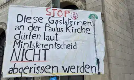 Gaslaternen-Streit in Düsseldorf: Stadt spricht von Versehen, Initiative meldet Teilerfolg