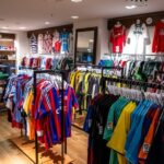 Nach erfolgreicher Trikotbörse: Fanwart eröffnet Pop-up Store in der Kö-Galerie