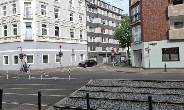 Neusser Straße in Unterbilk: Bauarbeiten für neue Radwege haben begonnen