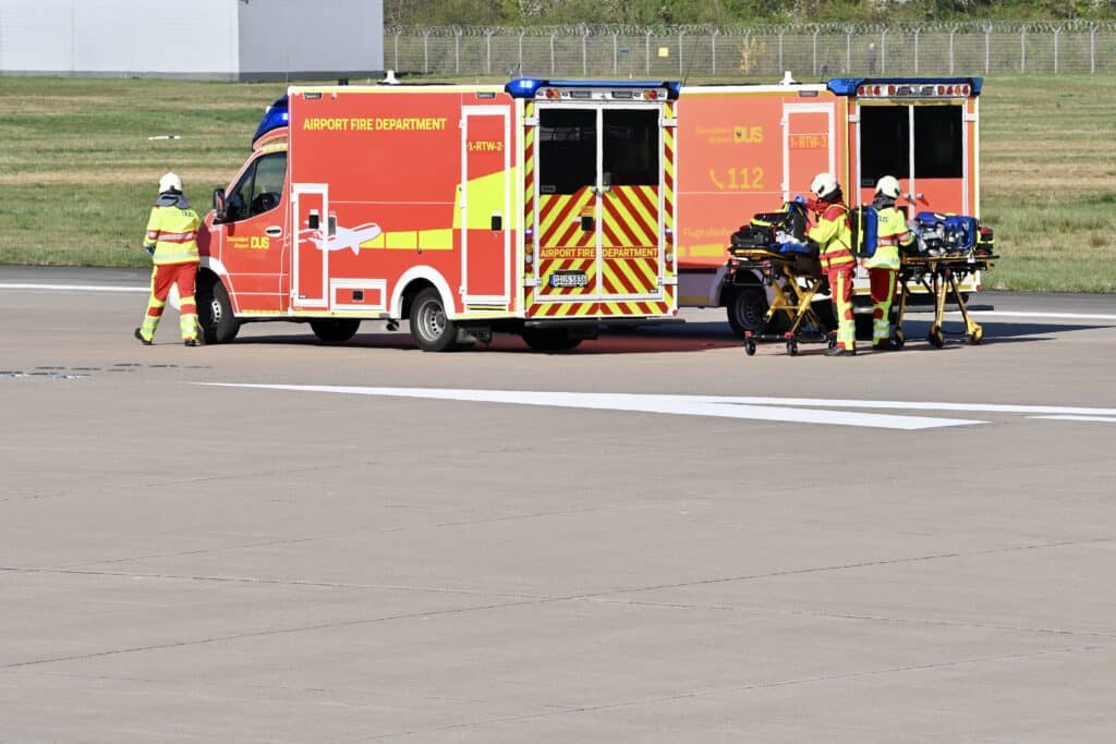 Symbolbild Flughafen Rettung im Einsatz © Lokalbüro