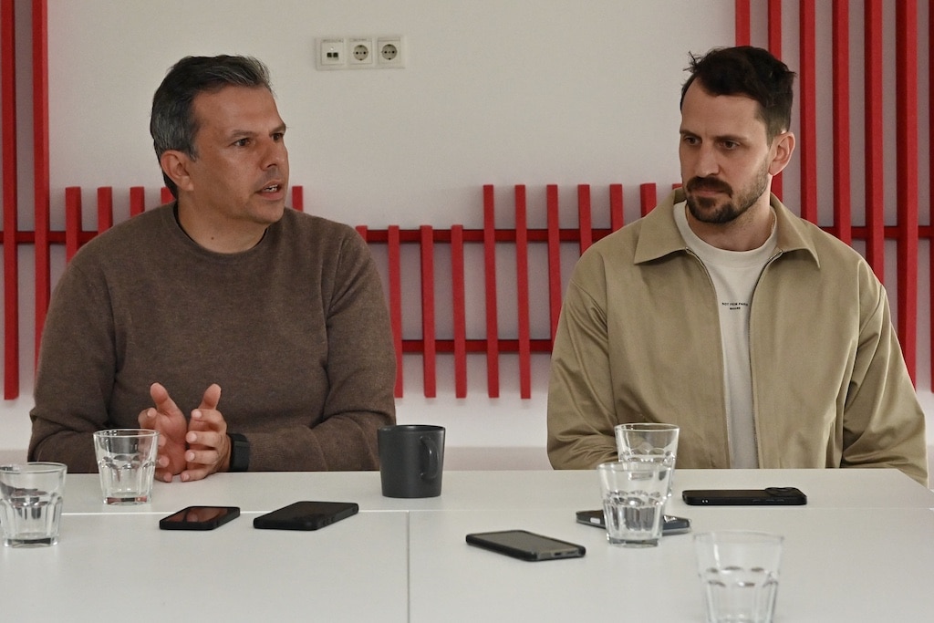 Sportvorstand Samir Arabi und Sportdirektor Patrick Fabian © Lokalbüro