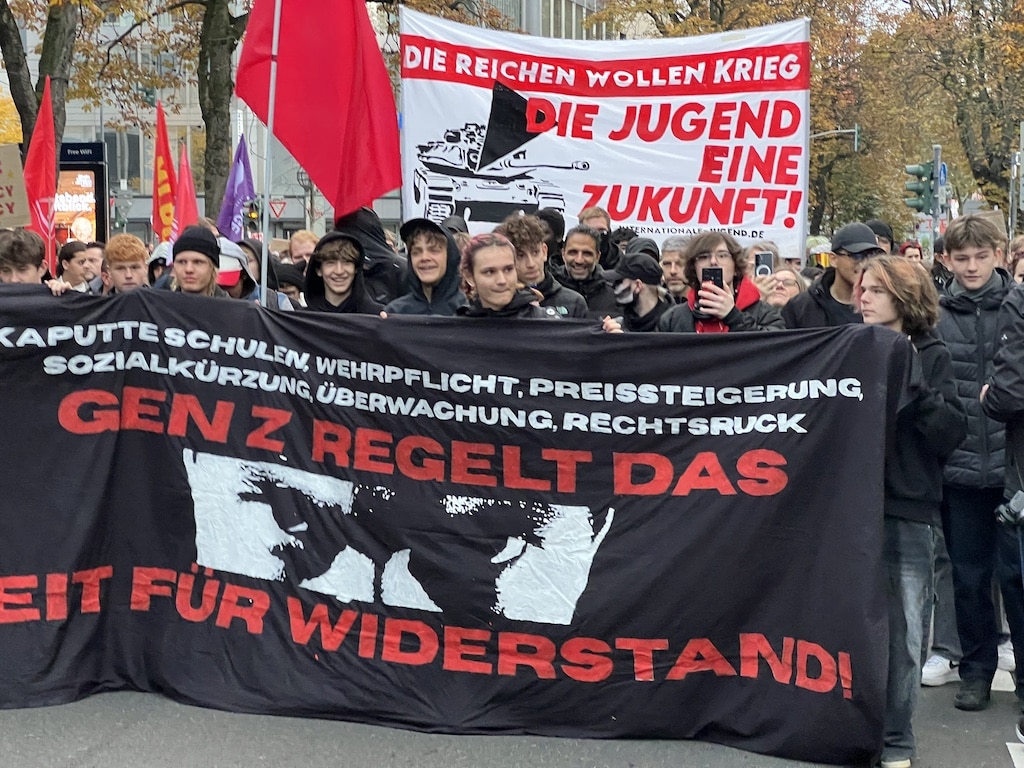 Über die Kö ging es zum Johannes Rau Platz © Lokalbüro Über die Kö ging es zum Johannes Rau Platz © Lokalbüro
